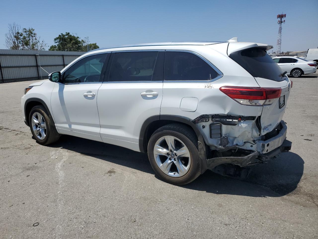 2018 Toyota Highlander Limited vin: 5TDDZRFH1JS824953