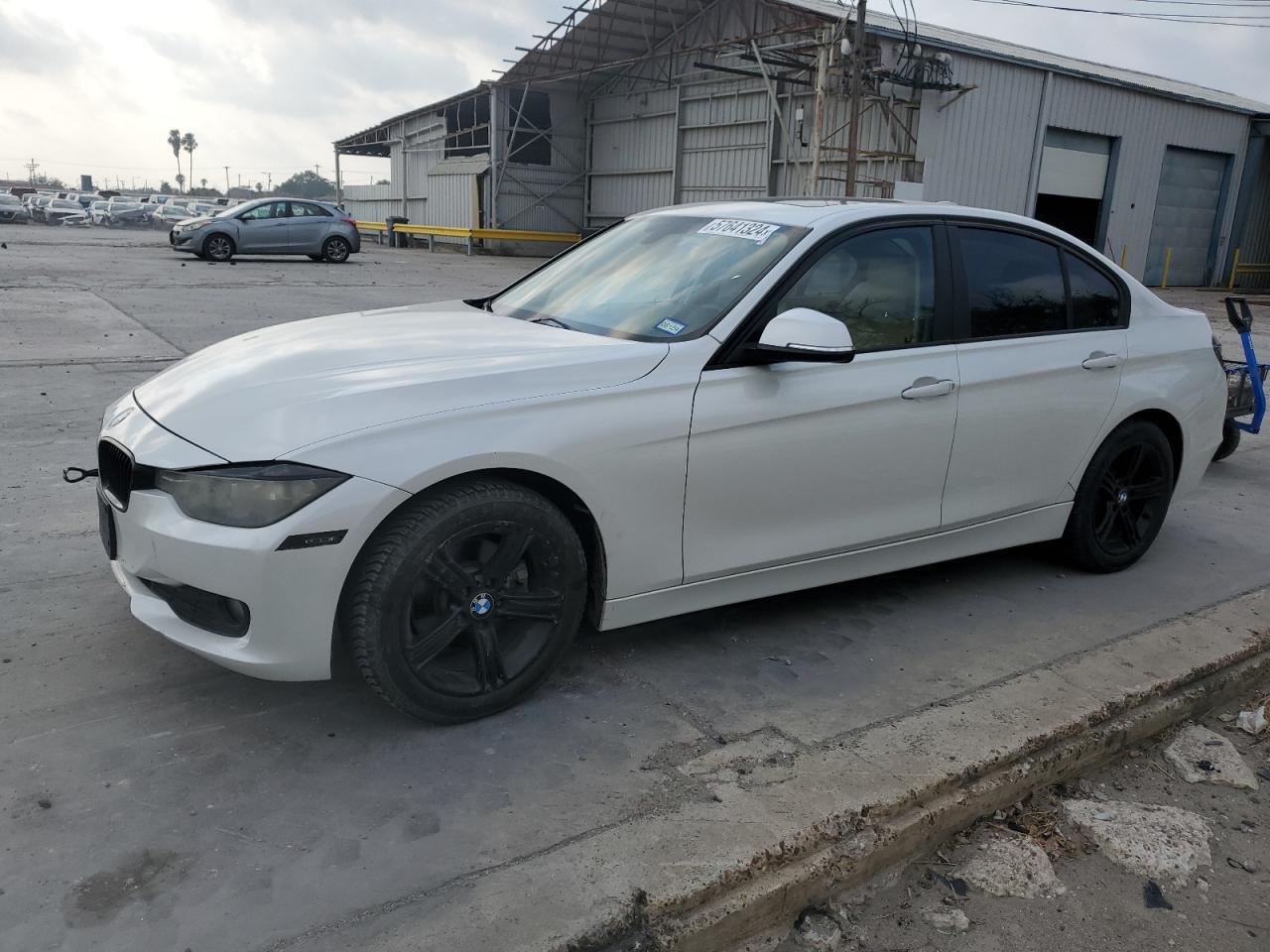 2014 BMW 320 I vin: WBA3B1G57ENS81378