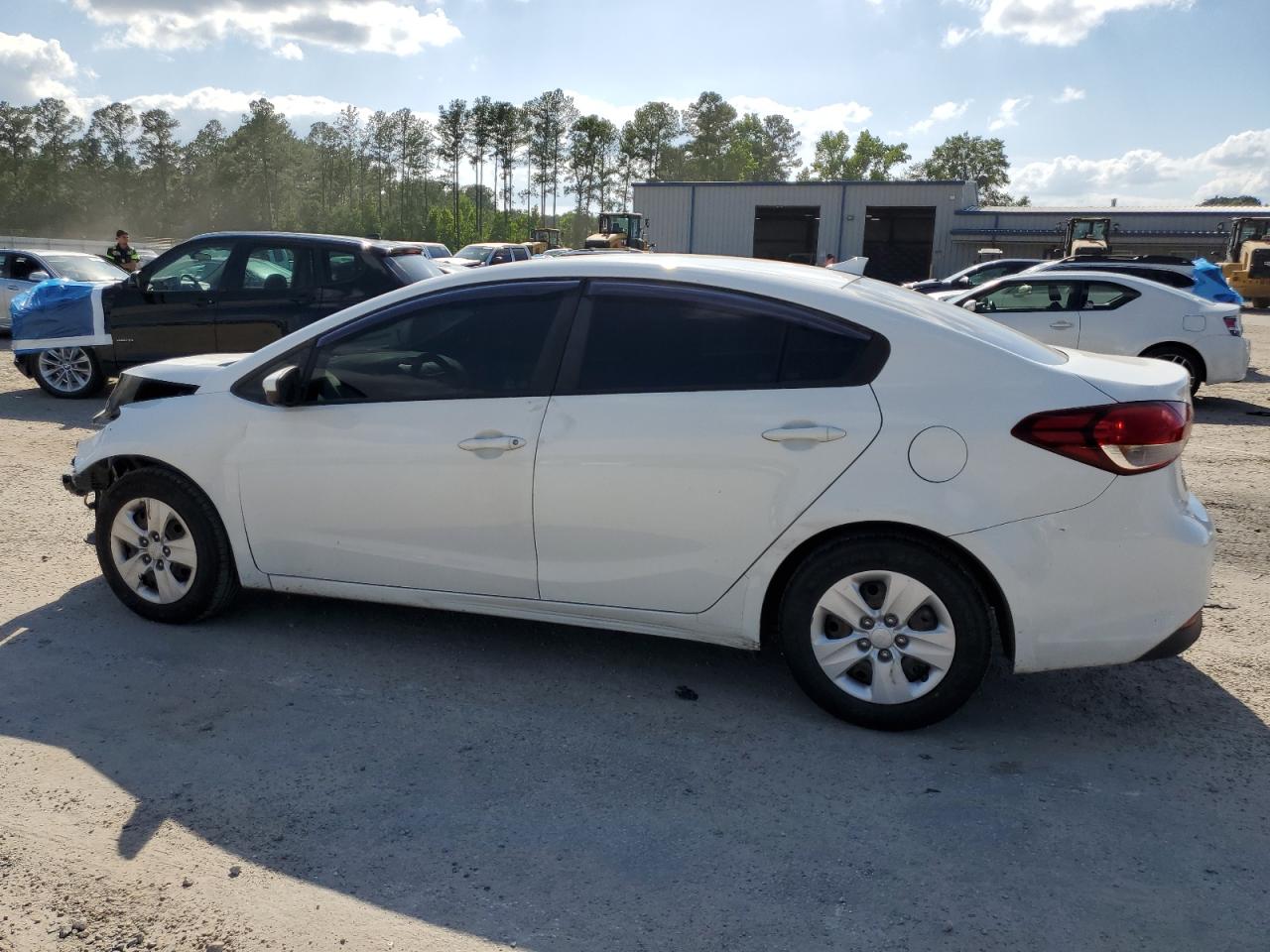 2018 Kia Forte Lx vin: 3KPFK4A77JE236273