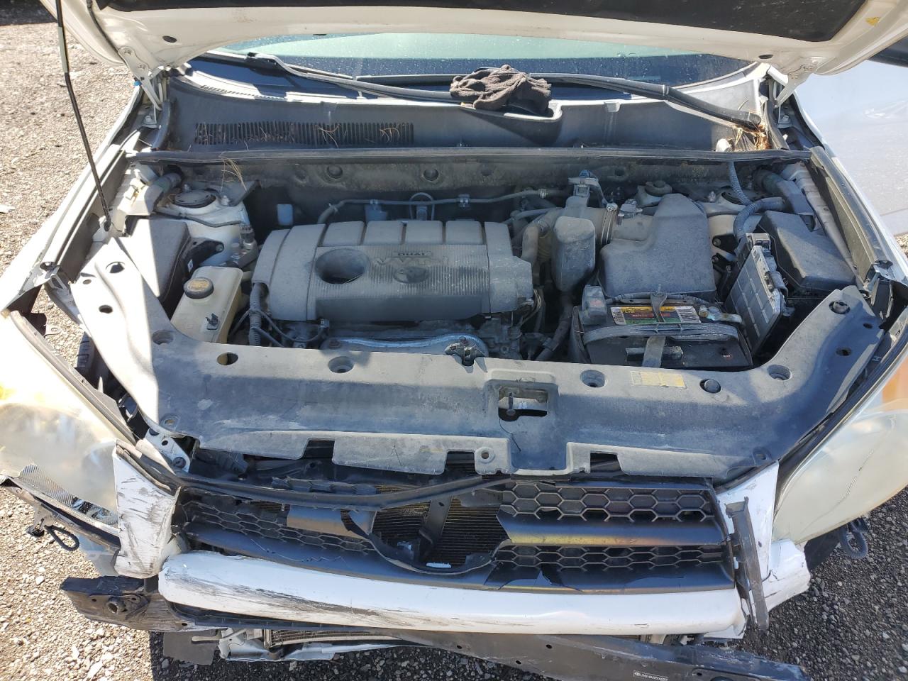 JTMBF4DV5B5046997 2011 Toyota Rav4