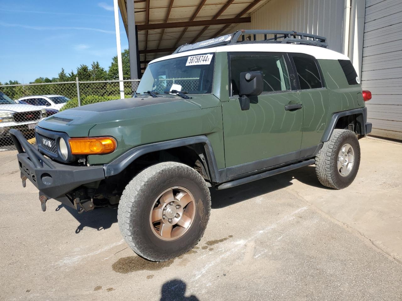 JTEBU4BF1AK090556 2010 Toyota Fj Cruiser