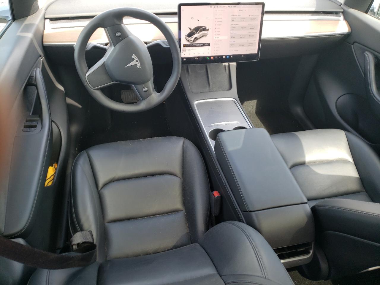 5YJYGDEE1MF200001 2021 Tesla Model Y