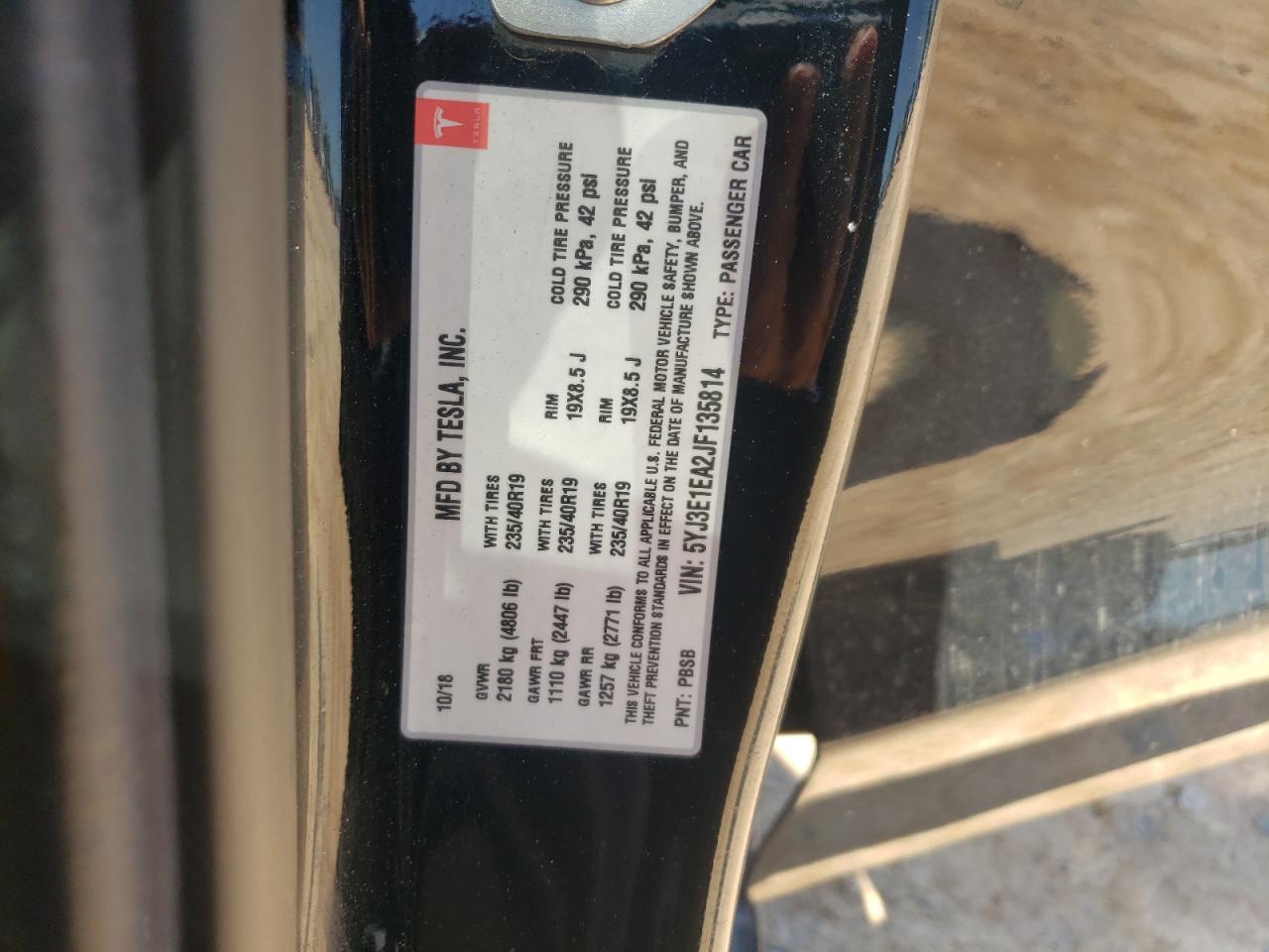 5YJ3E1EA2JF135814 2018 Tesla Model 3