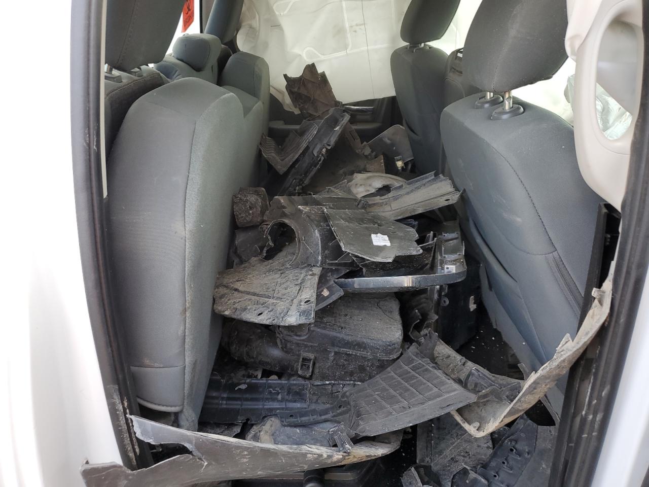 1C6RR7GT8GS176953 2016 Ram 1500 Slt