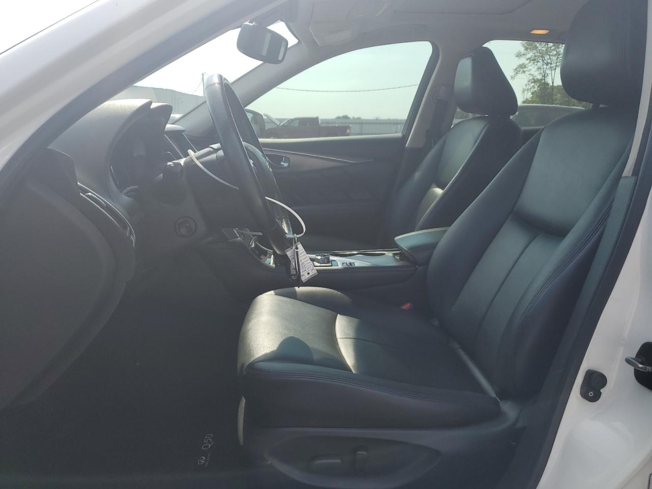 JN1CV7AR7HM680586 2017 Infiniti Q50 Base