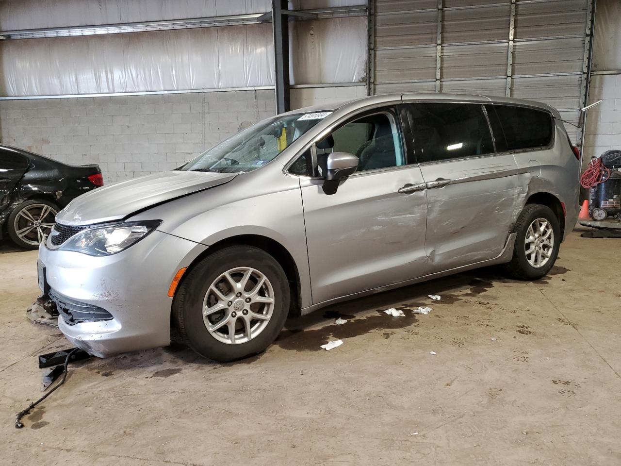 2C4RC1DG9HR703030 2017 Chrysler Pacifica Touring