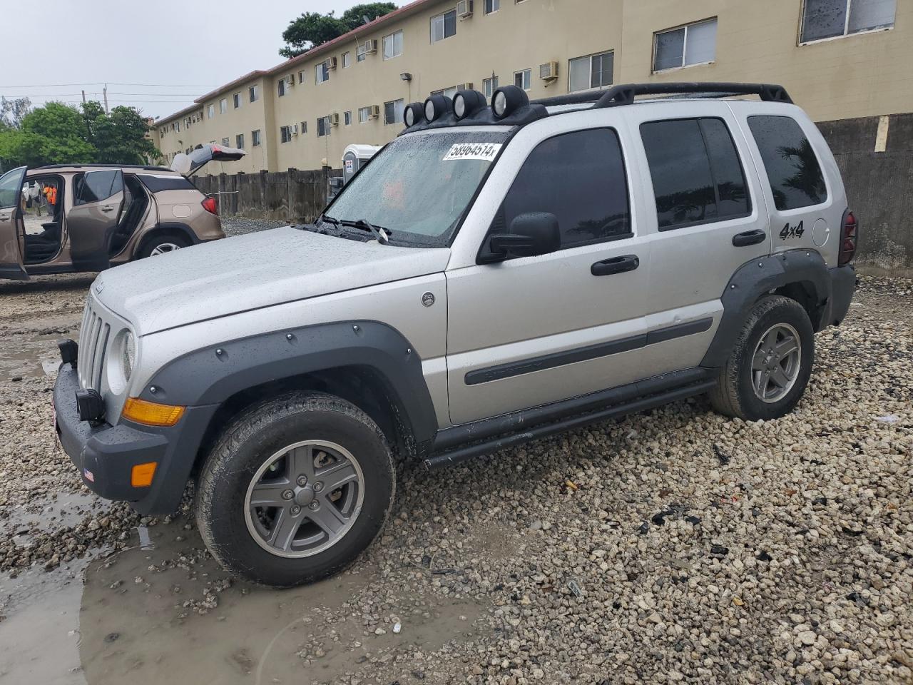 1J4GL38K05W706543 2005 Jeep Liberty Renegade