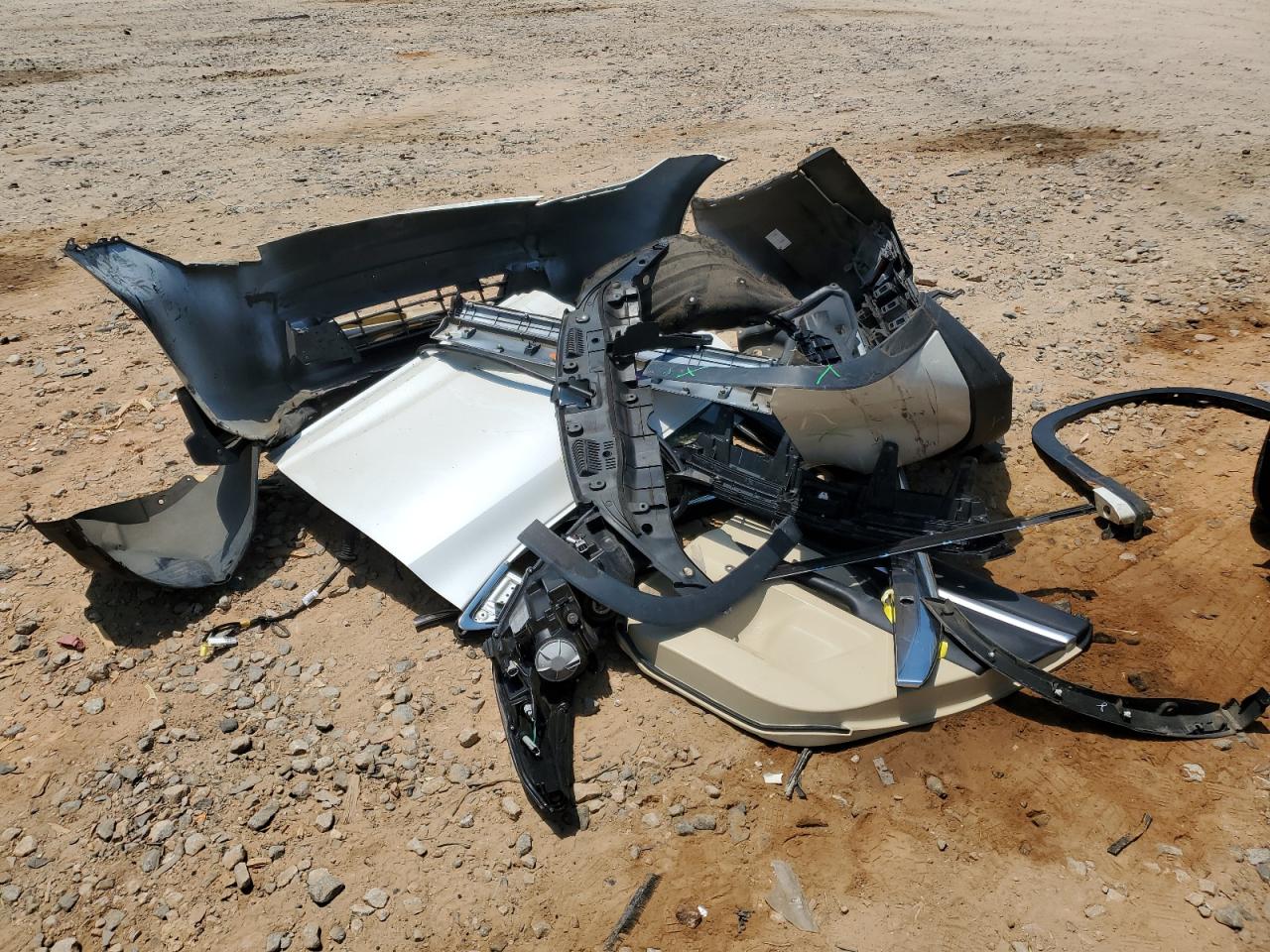 5TDJZRFH5JS908115 2018 Toyota Highlander Se