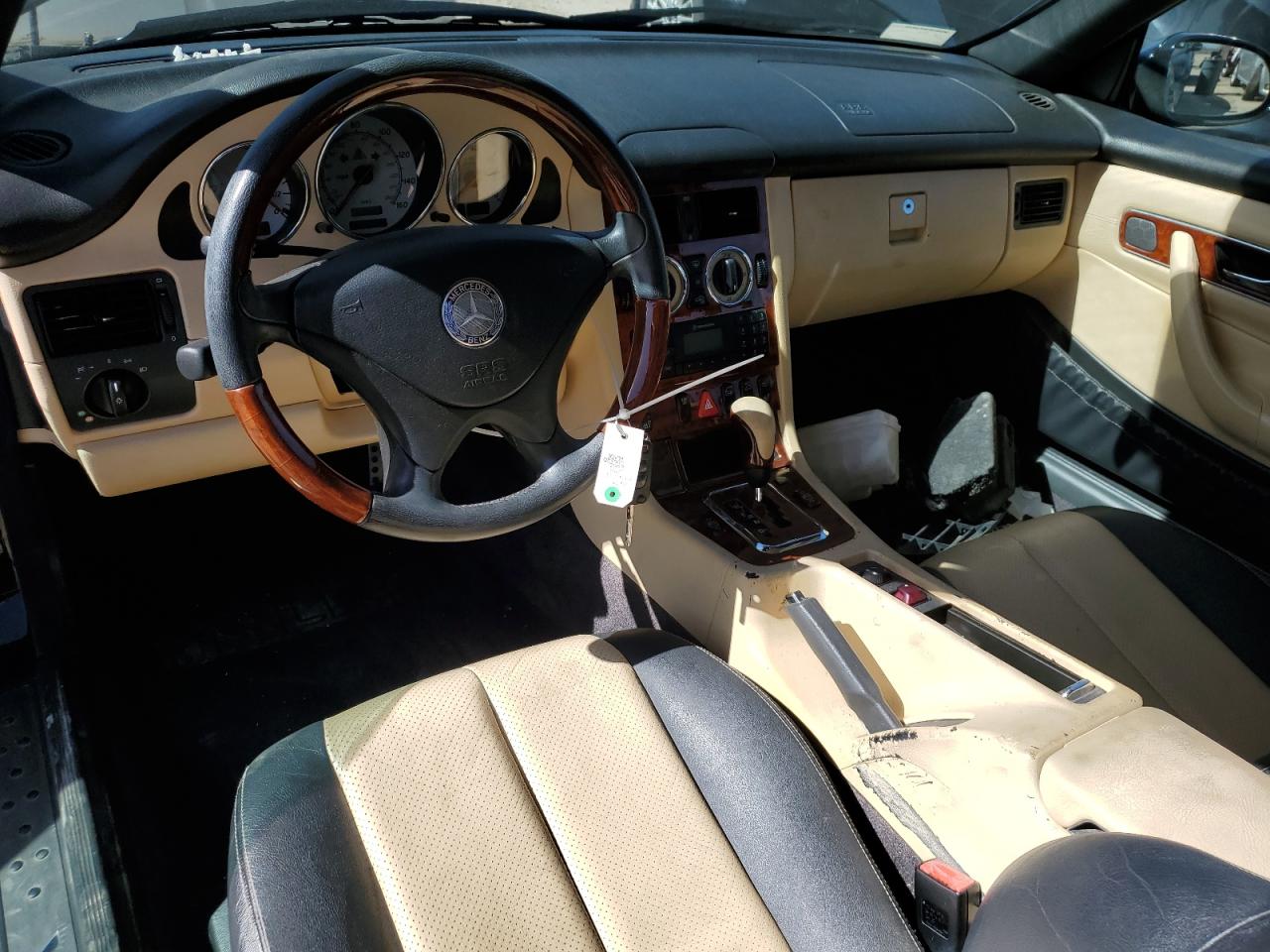 WDBKK65F21F193204 2001 Mercedes-Benz Slk 320