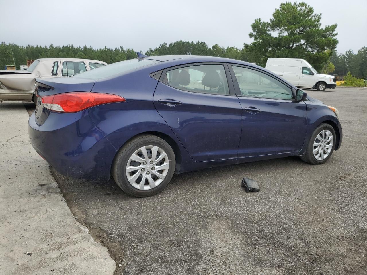 2012 Hyundai Elantra Gls vin: 5NPDH4AE2CH138237