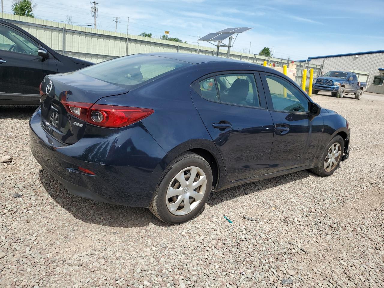 2016 Mazda 3 Sport vin: 3MZBM1T74GM321975