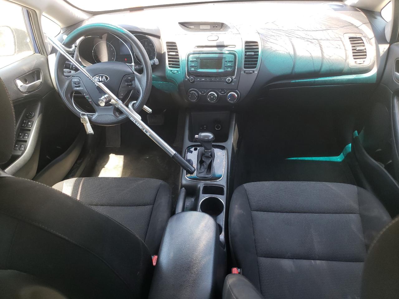 3KPFK4A74HE122645 2017 Kia Forte Lx