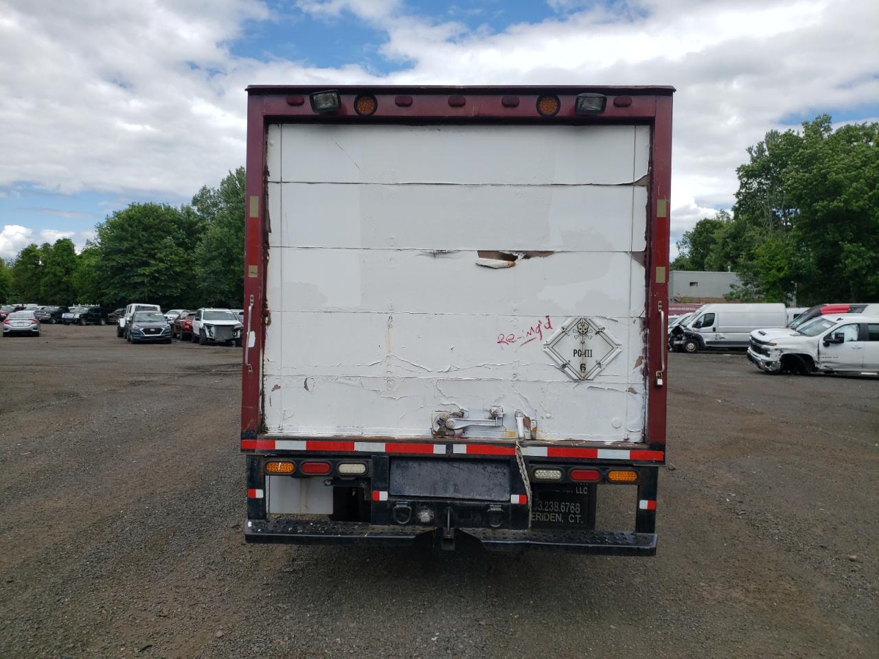 JL6BDH1S95K000268 2005 Mitsubishi Fuso Truck Of America Inc Fe 84W