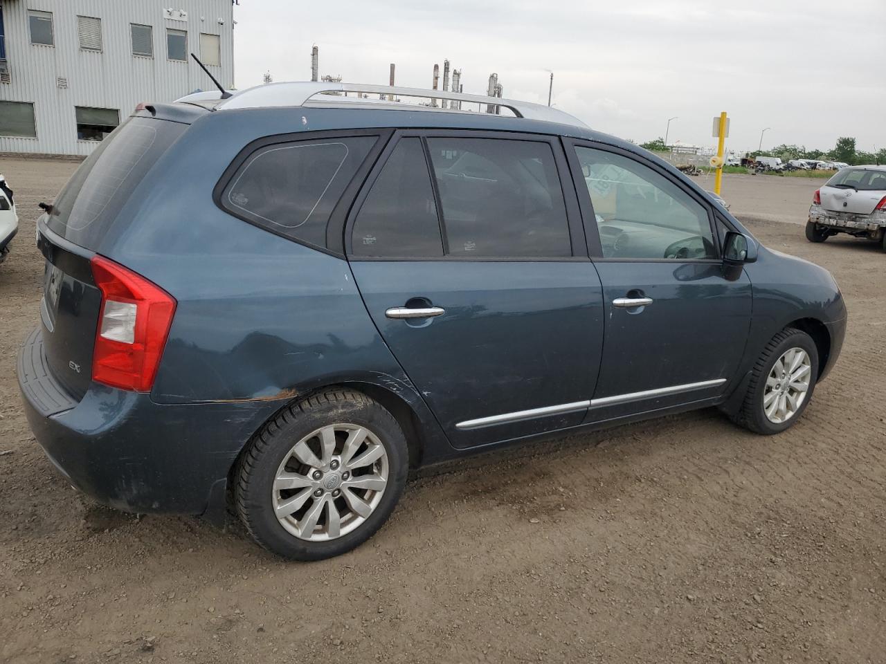 KNAHH8A88B7344083 2011 Kia Rondo