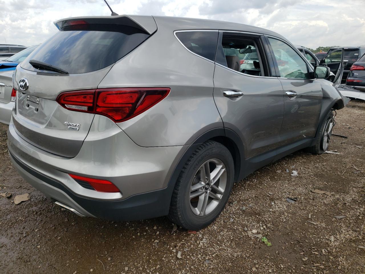 2018 Hyundai Santa Fe Sport vin: 5NMZTDLB1JH095897