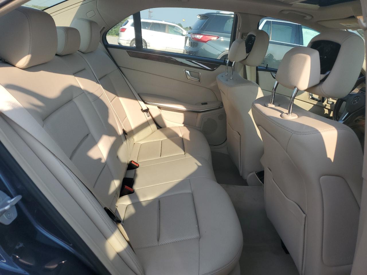 WDDHF8JB4EA873323 2014 Mercedes-Benz E 350 4Matic