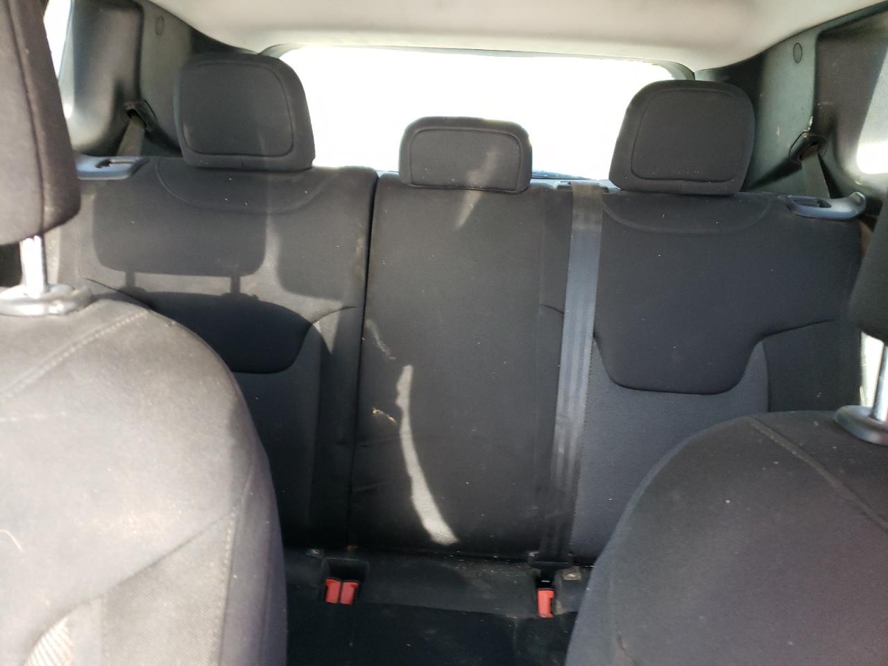 ZACCJBAH3JPH40910 2018 Jeep Renegade Sport