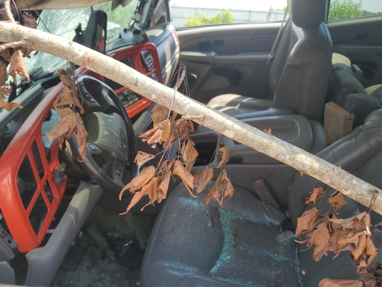 1GNEK13TX5J121204 2005 Chevrolet Tahoe K1500