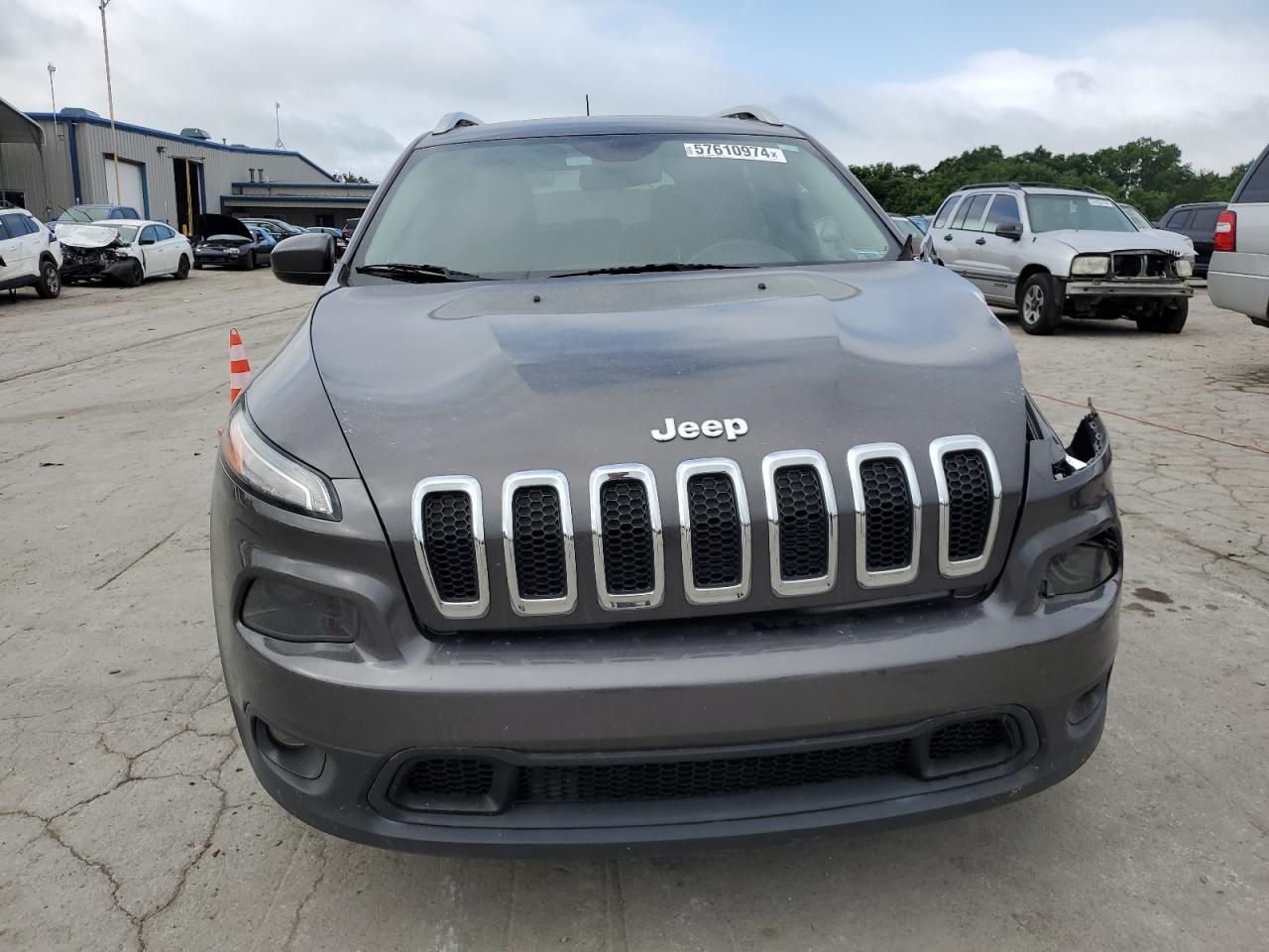 1C4PJLLB7JD511242 2018 Jeep Cherokee Latitude Plus