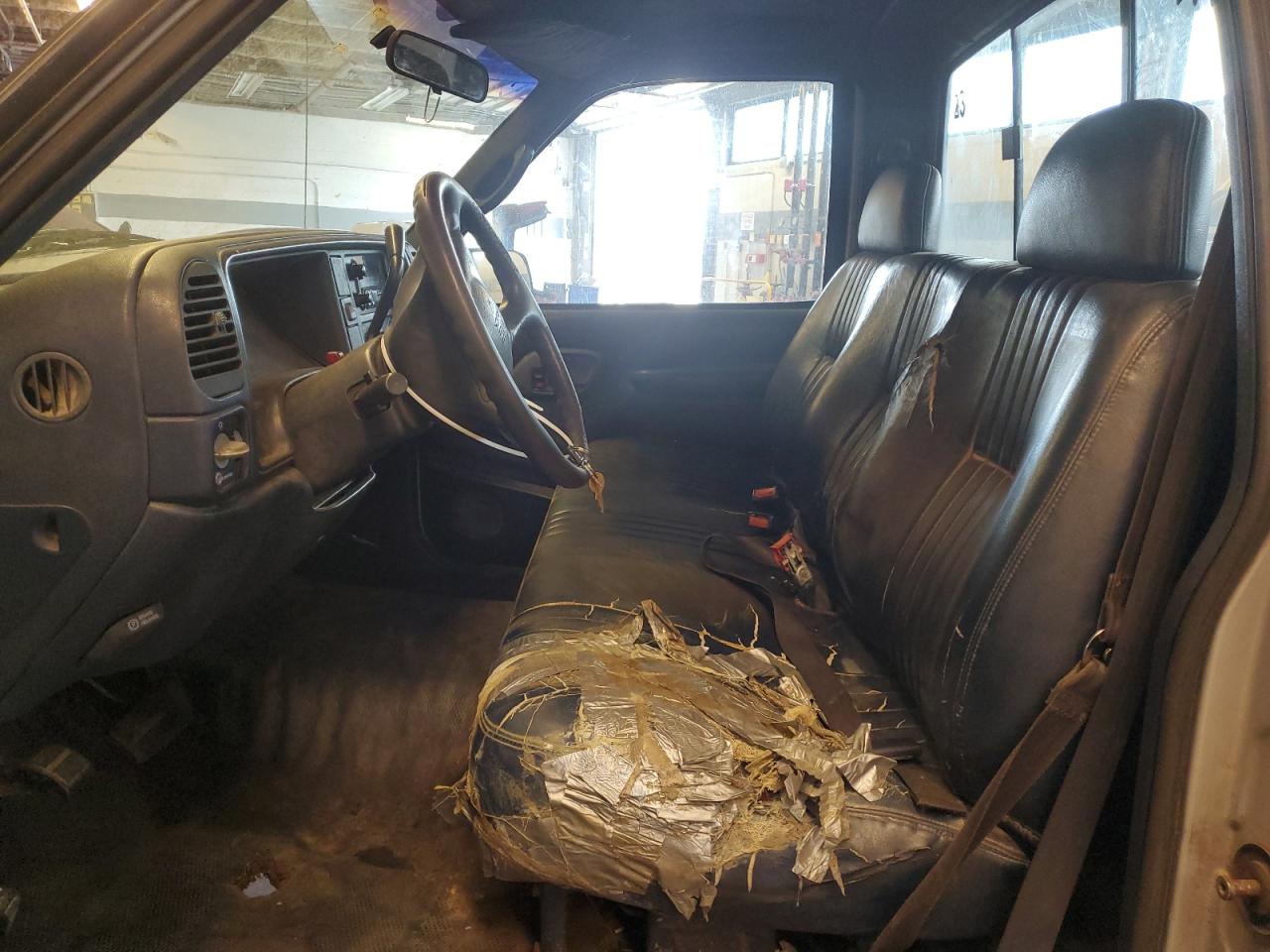 1GTGC24R0TZ544945 1996 GMC Sierra C2500