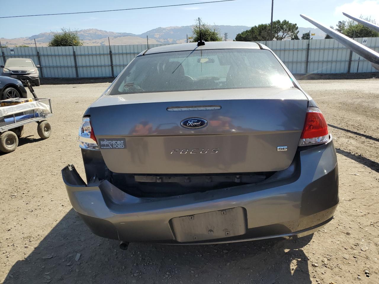 1FAHP3FN1AW219895 2010 Ford Focus Se