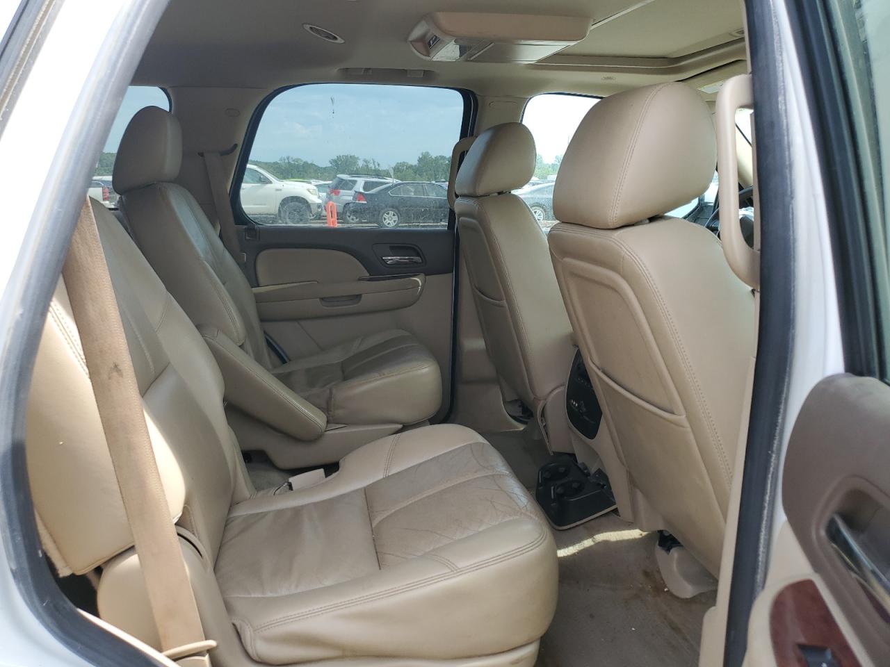 1GNSKBE09CR174678 2012 Chevrolet Tahoe K1500 Lt