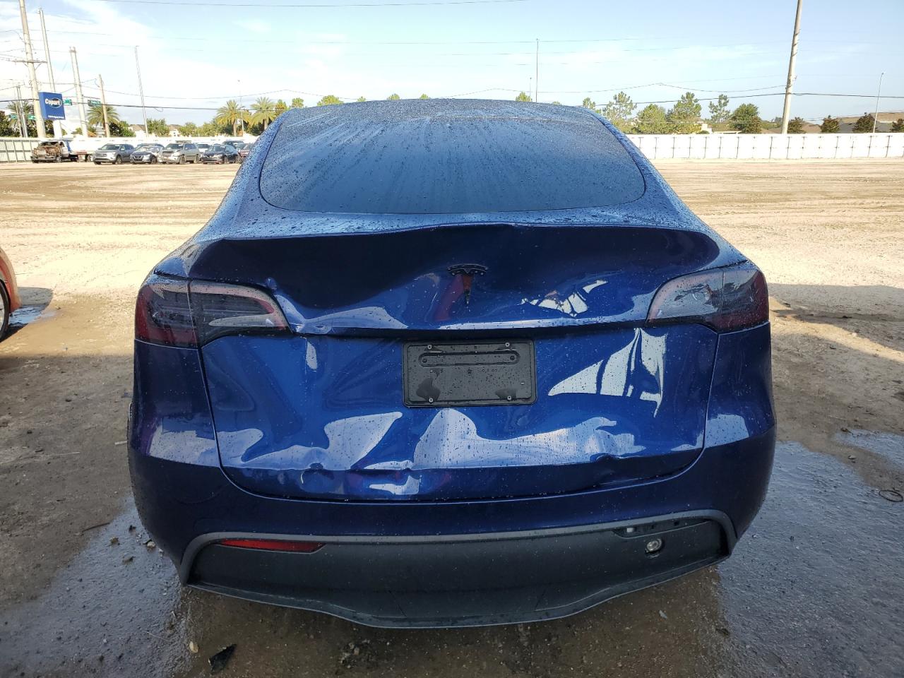 7SAYGDEE4PA087665 2023 Tesla Model Y