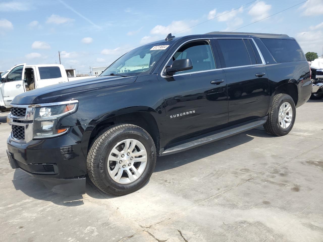 2019 Chevrolet Suburban K1500 Lt vin: 1GNSKHKCXKR187939