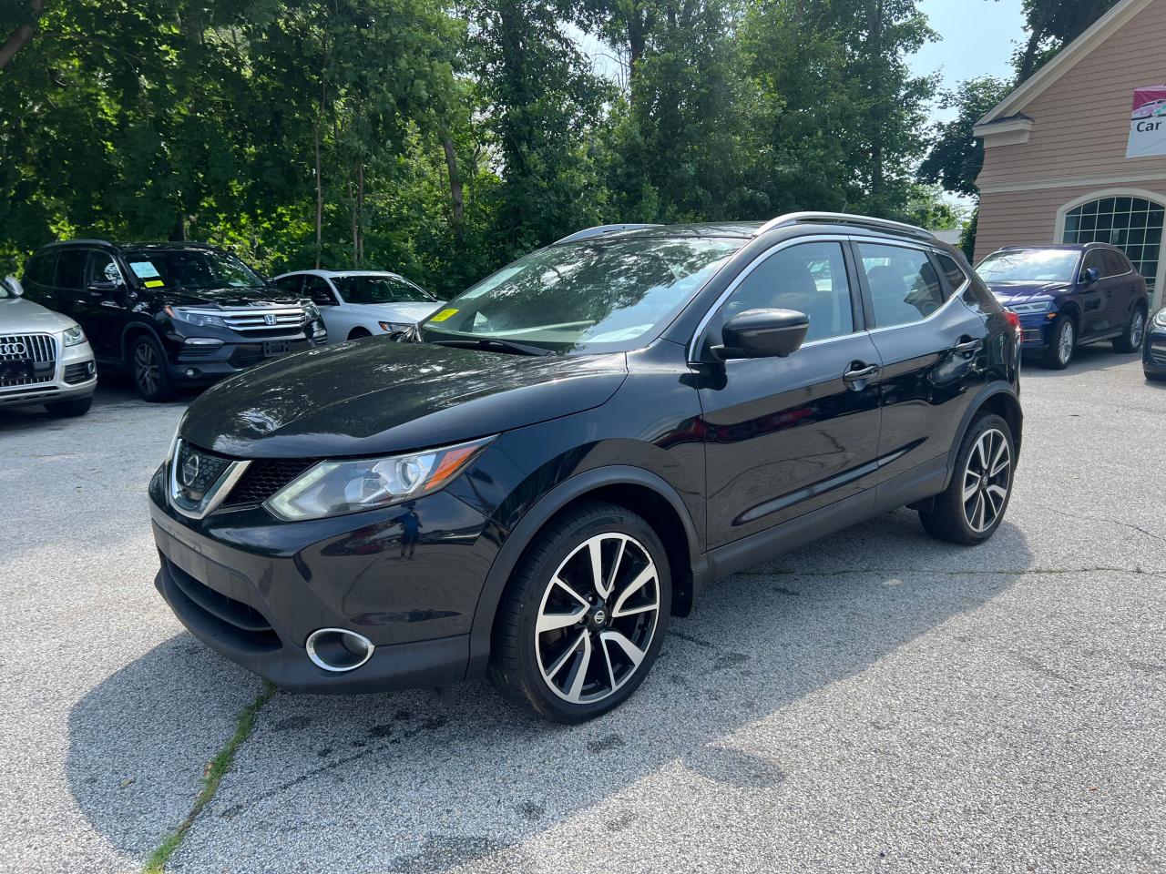 2018 Nissan Rogue Sport S vin: JN1BJ1CR1JW202224