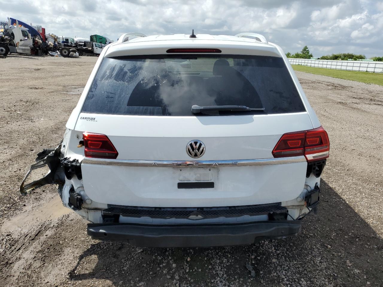 1V2AP2CA2KC615228 2019 Volkswagen Atlas S