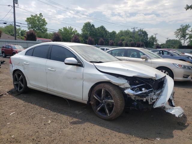 2016 VOLVO S60 R DESI YV126MFP4G2394520