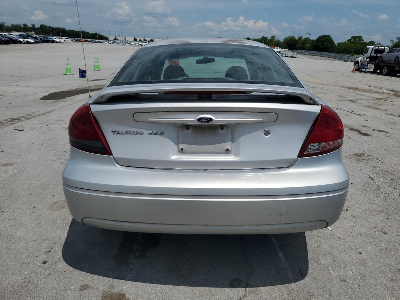 1FAFP55U64A177866 2004 Ford Taurus Ses