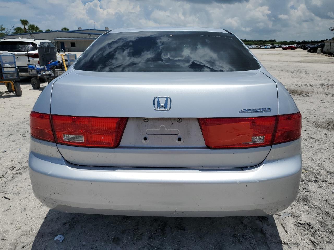 1HGCM56125A112753 2005 Honda Accord Dx