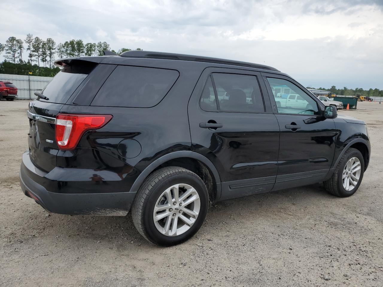 2016 Ford Explorer vin: 1FM5K8BHXGGB25179