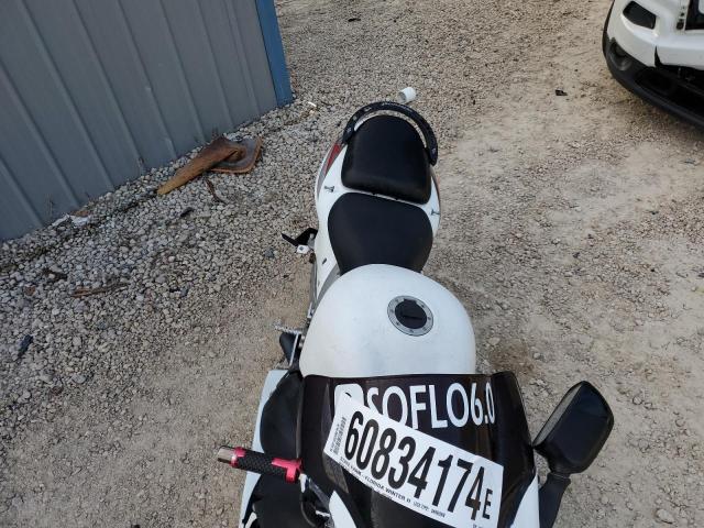 2005 SUZUKI GSX1300 RK JS1GW71A852111656
