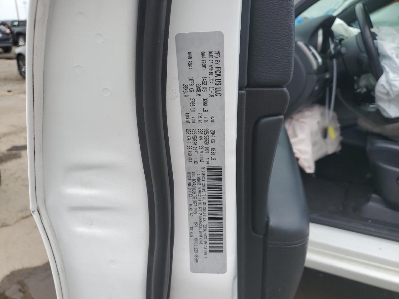 1C4RJFAG6KC591827 2019 Jeep Grand Cherokee Laredo