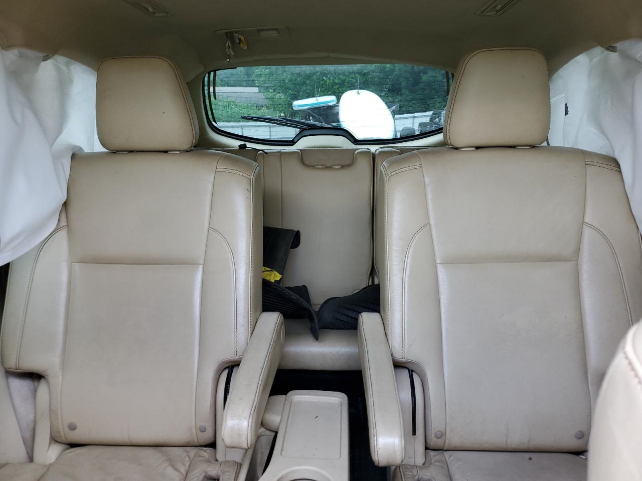 5TDJKRFH6GS300813 2016 Toyota Highlander Xle