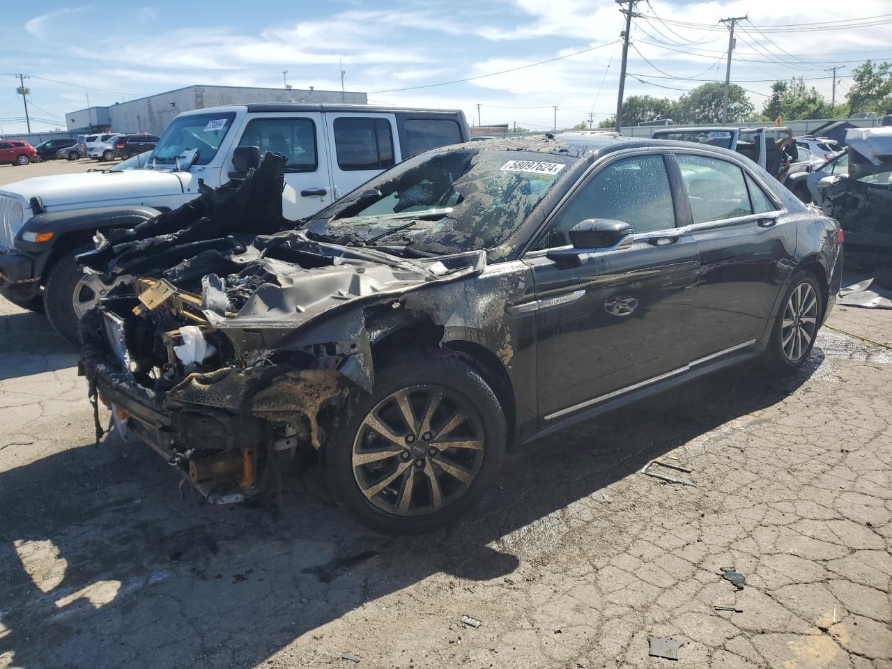 Lot #2955301514 2017 LINCOLN CONTINENTA