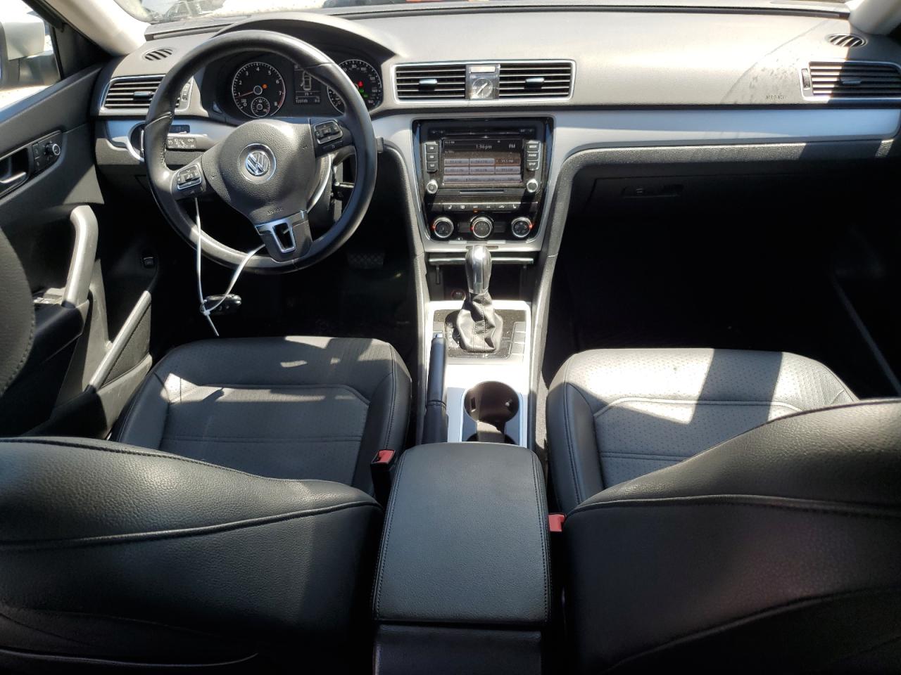 1VWBP7A31DC123202 2013 Volkswagen Passat Se