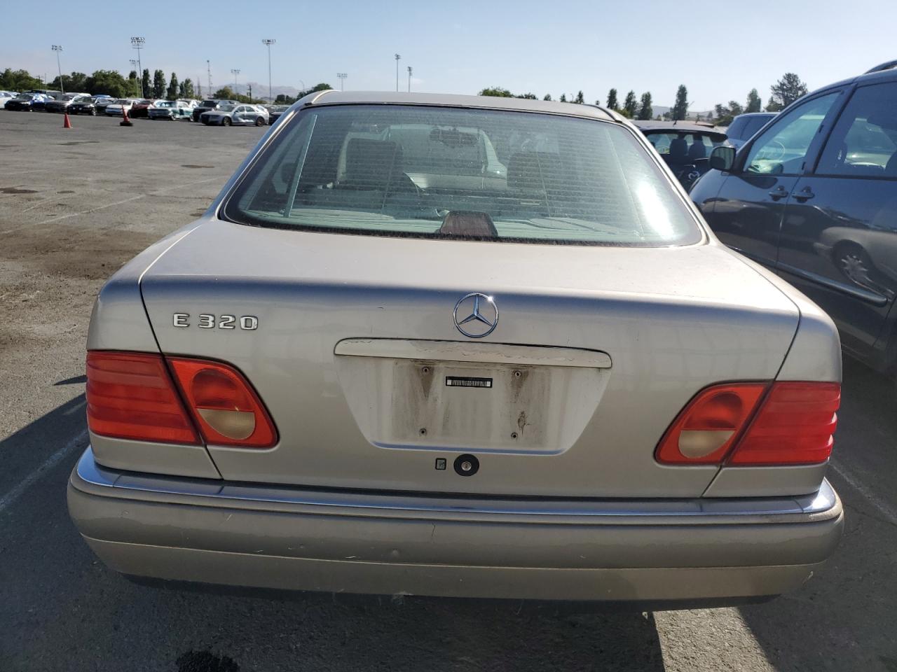 WDBJF55F7VA351842 1997 Mercedes-Benz E 320