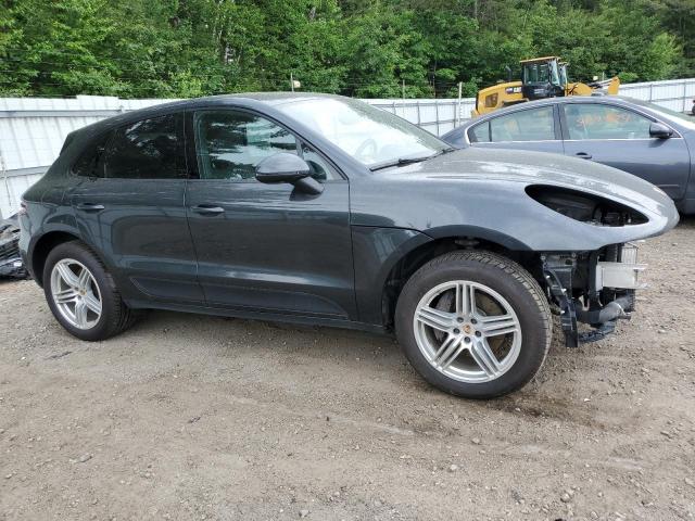 VIN WP1AA2A58JLB20425 2018 Porsche Macan no.4