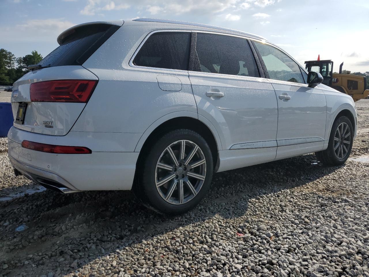 WA1VAAF75JD010217 2018 Audi Q7 Prestige