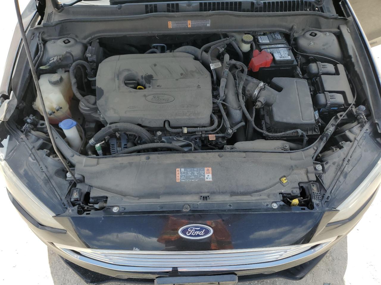 3FA6P0HDXJR144921 2018 Ford Fusion Se