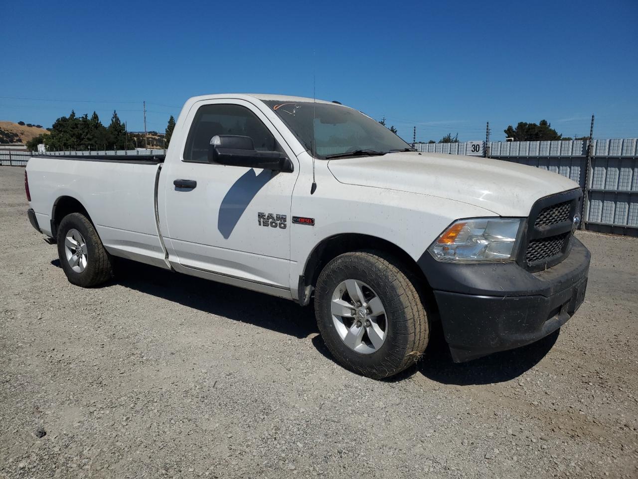 2016 Ram 1500 St vin: 3C6JR6DM9GG270092