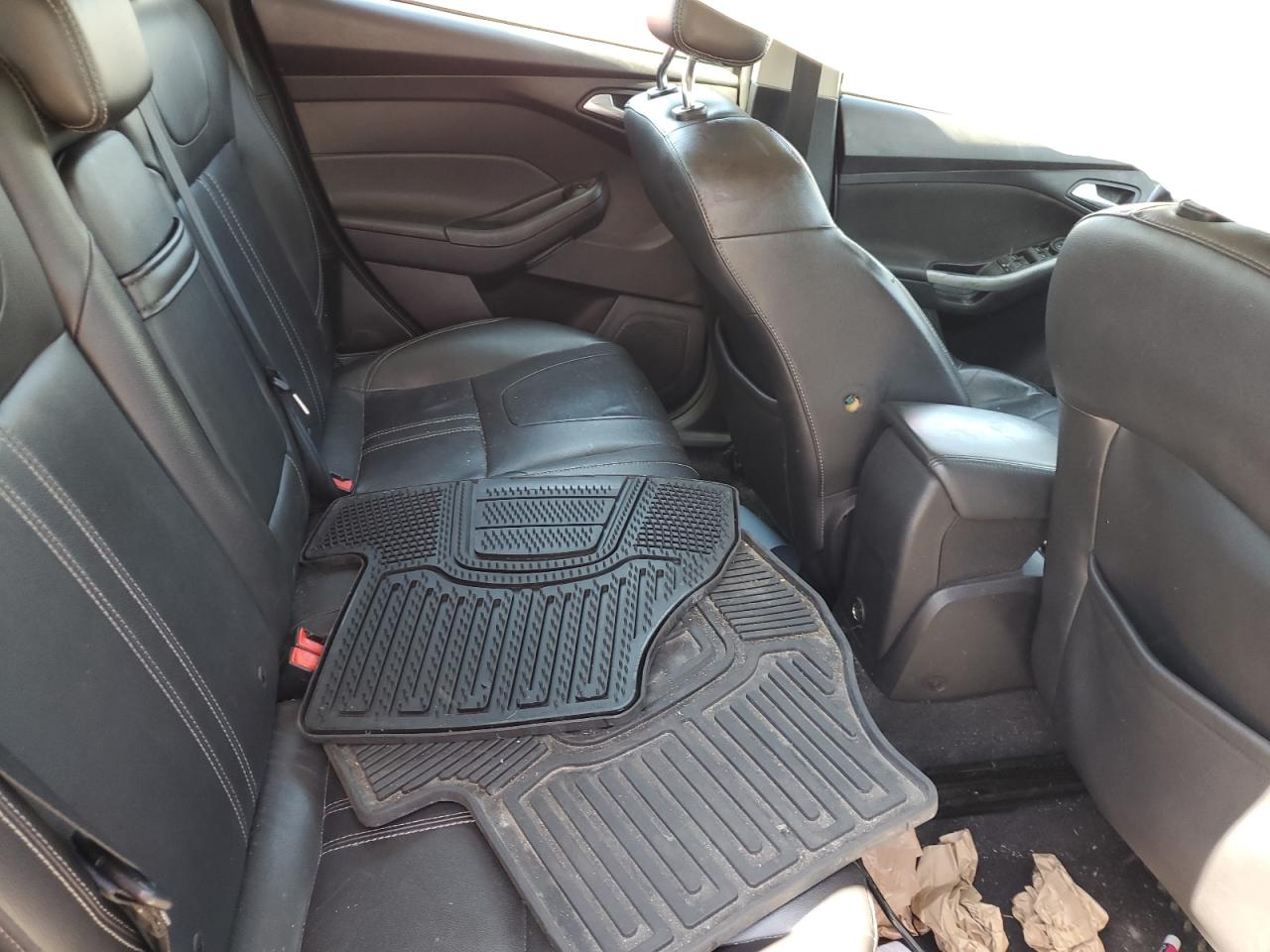 1FAHP3K21CL220609 2012 Ford Focus Se