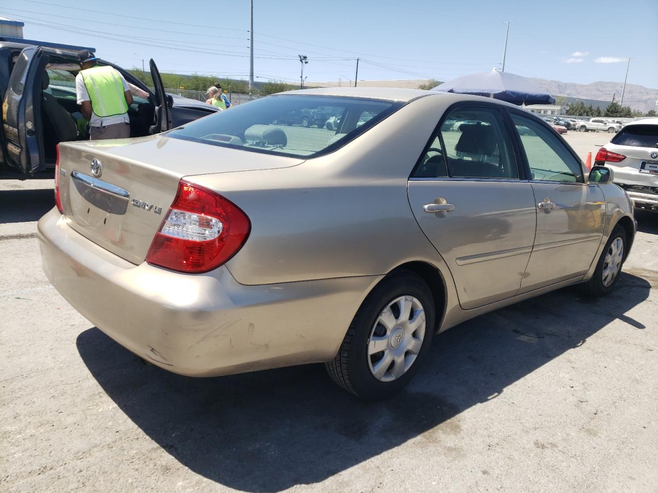 4T1BE32K84U938204 2004 Toyota Camry Le