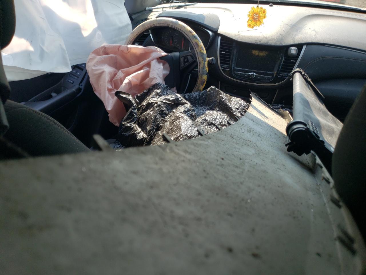 KL7CJNSB2JB524954 2018 Chevrolet Trax Ls