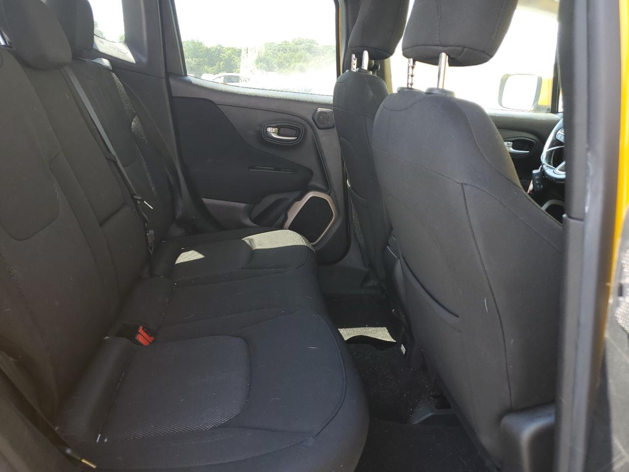 ZACCJABT7FPC18527 2015 Jeep Renegade Latitude