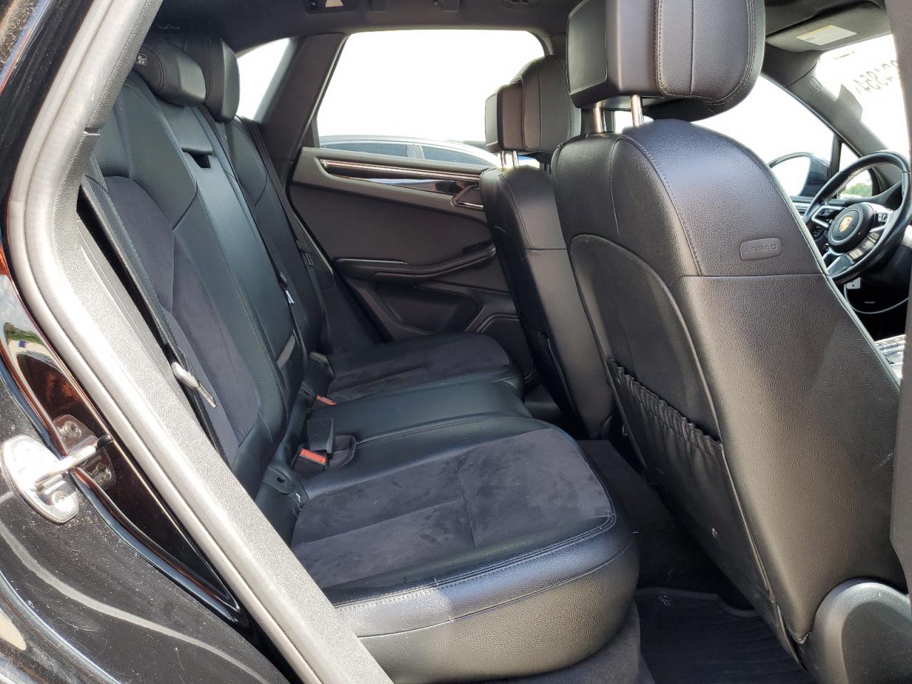 WP1AA2A50HLB80497 2017 Porsche Macan