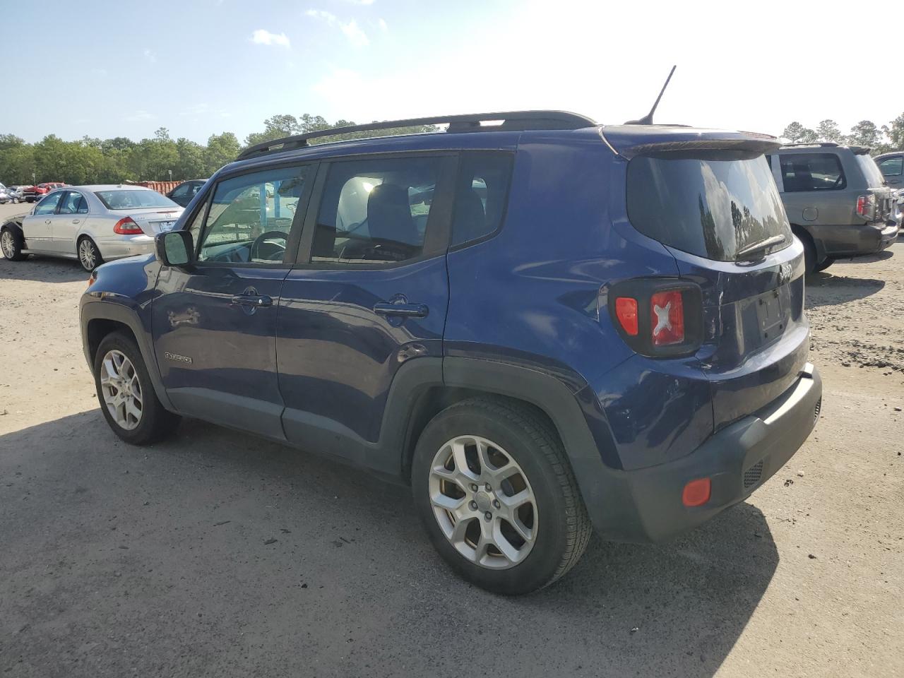 2016 Jeep Renegade Latitude vin: ZACCJABT1GPE17476